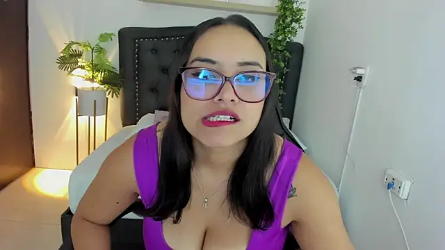Snapshot of zoe_danae_ chatting on 29, 12, 2024 zoe danae online show from 29, 12, 2024