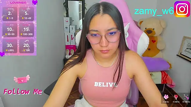 Snapshot of karla_cute01 chatting on 12, 5, 2026 karla cute01 online show from 12, 5, 2026