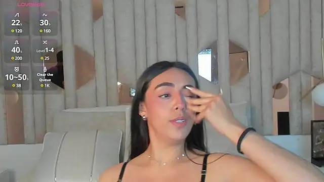 Snapshot of 1m_valery chatting on 4, 3, 2025 1m valery online show from 4, 3, 2025