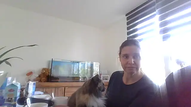 Snapshot of Mir_boobs_ chatting on 3, 11, 2025 Mir boobs  online show from 3, 11, 2025