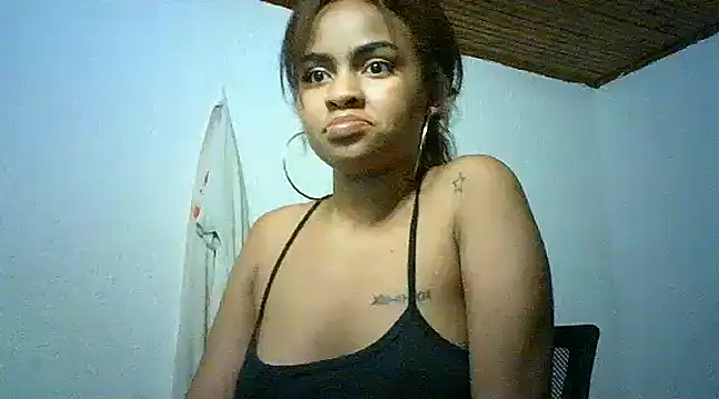 Snapshot of Bellabeltrann chatting on 28, 1, 2025 Bellabeltrann online show from 28, 1, 2025