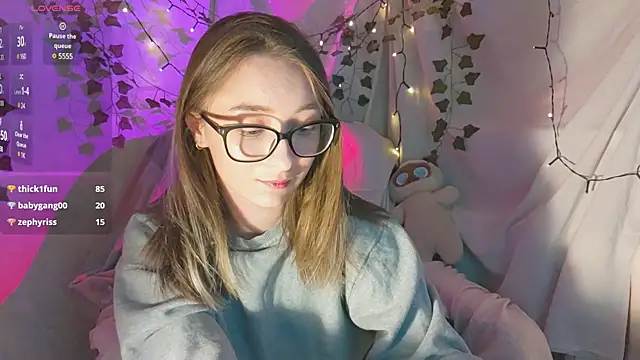 Snapshot of monlight__dana chatting on 3, 12, 2024 monlight dana online show from 3, 12, 2024