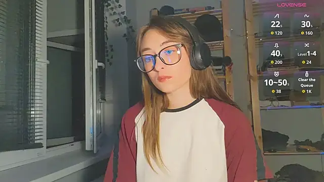 Snapshot of monlight__dana chatting on 22, 9, 2025 monlight dana online show from 22, 9, 2025