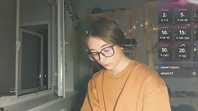 Snapshot of monlight__dana chatting on 9, 10, 2025 monlight dana online show from 9, 10, 2025