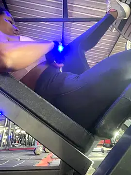 Berry Bans online show from 19, 11, 2025