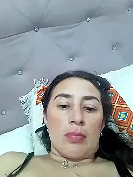 Snapshot of anita15love chatting on 1, 11, 2025 anita15love online show from 1, 11, 2025