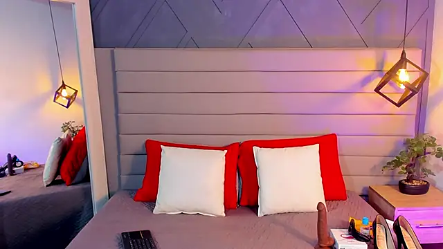 Snapshot of LadyLuminary chatting on 31, 10, 2025 LadyLuminary online show from 31, 10, 2025