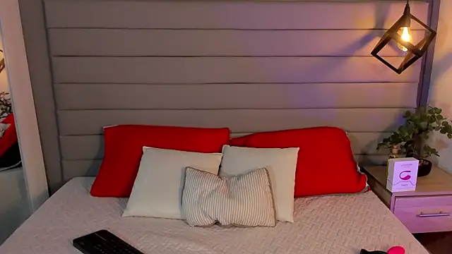 Snapshot of LadyLuminary chatting on 11, 11, 2025 LadyLuminary online show from 11, 11, 2025