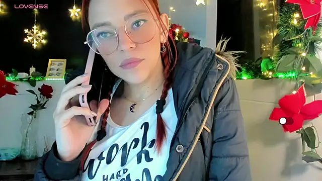 Snapshot of mariana_scott__ chatting on 7, 1, 2025 mariana scott   online show from 7, 1, 2025