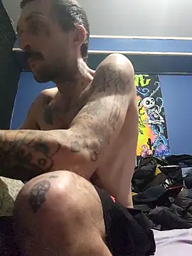 Snapshot of hungandtatted666 chatting on 9, 2, 2026 hungandtatted666 online show from 9, 2, 2026