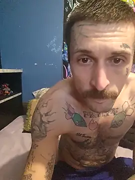 Snapshot of hungandtatted666 chatting on 13, 2, 2026 hungandtatted666 online show from 13, 2, 2026