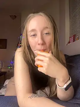 Snapshot of sage__marie chatting on 10, 12, 2024 sage marie online show from 10, 12, 2024