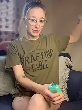 Snapshot of sage__marie chatting on 4, 2, 2025 sage marie online show from 4, 2, 2025