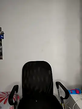 Snapshot of Demiansteven2 chatting on 21, 4, 2026 Demiansteven2 online show from 21, 4, 2026
