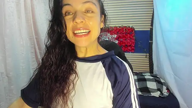 Snapshot of rosse_2504 chatting on 24, 4, 2026 rosse 2504 online show from 24, 4, 2026
