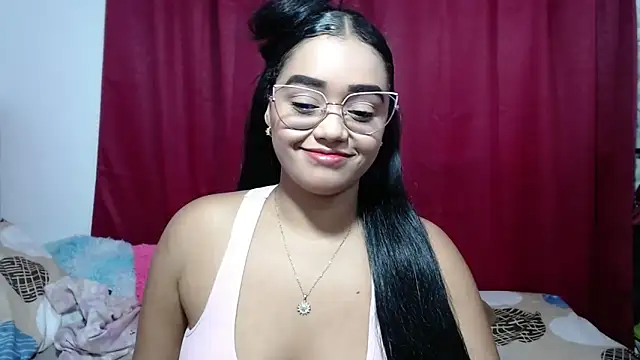Snapshot of kiara_milf_ chatting on 15, 4, 2026 kiara milf online show from 15, 4, 2026
