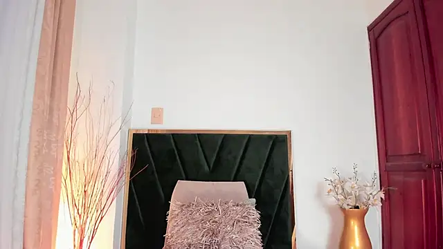 AlissaNix online show from 27, 2, 2025