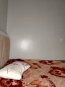 Snapshot of SquirtQueen222 chatting on 1, 1, 2025 SquirtQueen222 online show from 1, 1, 2025