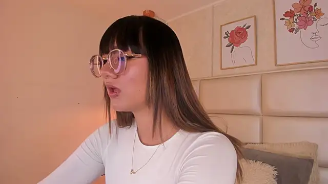 Snapshot of Aily_Yozuko chatting on 25, 3, 2026 Aily Yozuko online show from 25, 3, 2026