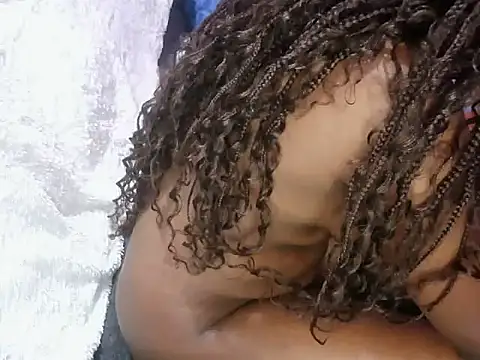 Snapshot of petitev chatting on 17, 1, 2026 petitev online show from 17, 1, 2026