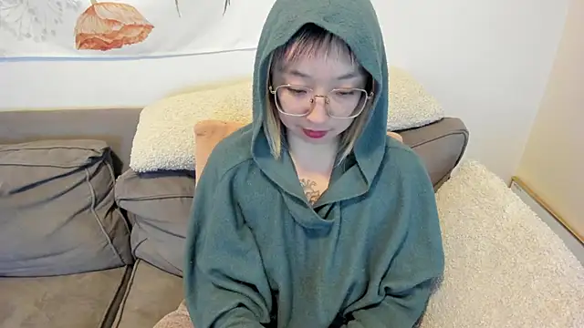 luxgray online show from 3, 3, 2025