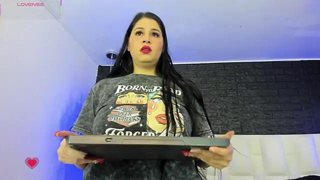 Snapshot of brithanyadams23 chatting on 24, 10, 2025 brithanyadams23 online show from 24, 10, 2025