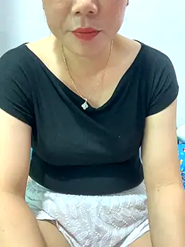 Baby-bigtits online show from 14, 9, 2025