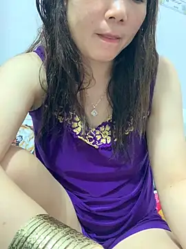 Baby-bigtits online show from 22, 10, 2025