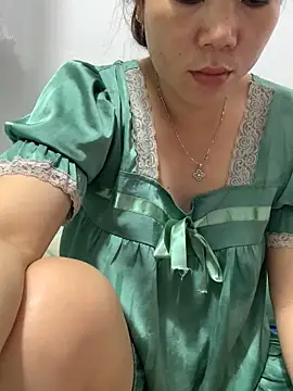 Baby-bigtits online show from 23, 10, 2025