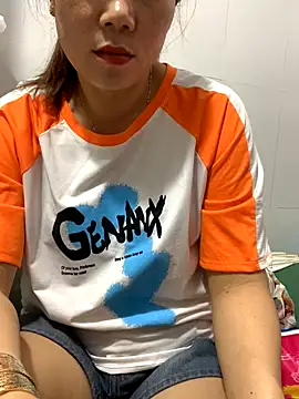 Baby-bigtits online show from 28, 10, 2025