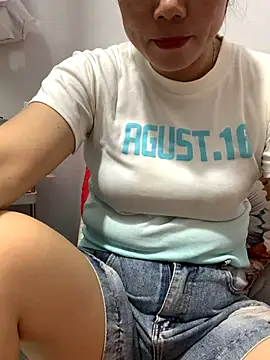 Baby-bigtits online show from 30, 10, 2025