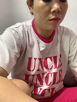 Baby-bigtits online show from 4, 11, 2025