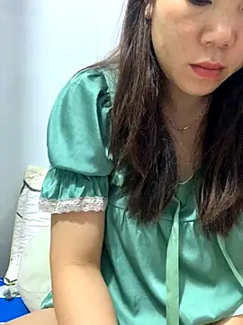 Baby-bigtits online show from 27, 11, 2025