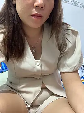 Baby-bigtits online show from 14, 12, 2025