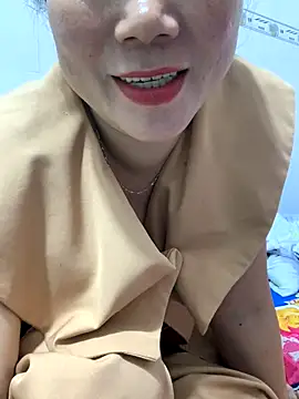 Baby-bigtits online show from 16, 12, 2025