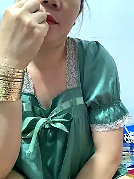 Baby-bigtits online show from 22, 12, 2025