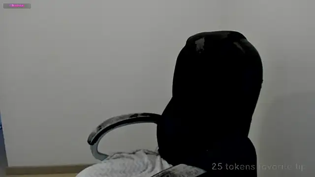 Snapshot of Im_coco chatting on 13, 2, 2025 Im coco online show from 13, 2, 2025