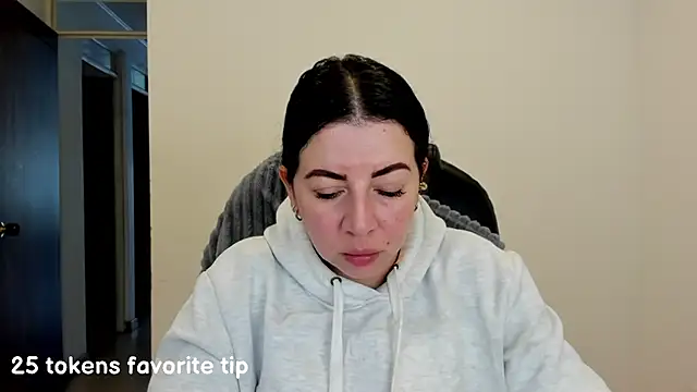 Snapshot of Im_coco chatting on 6, 3, 2025 Im coco online show from 6, 3, 2025