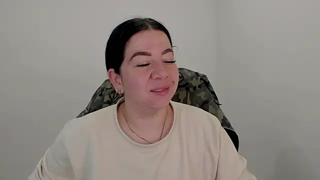 Snapshot of Im_coco chatting on 8, 11, 2025 Im coco online show from 8, 11, 2025