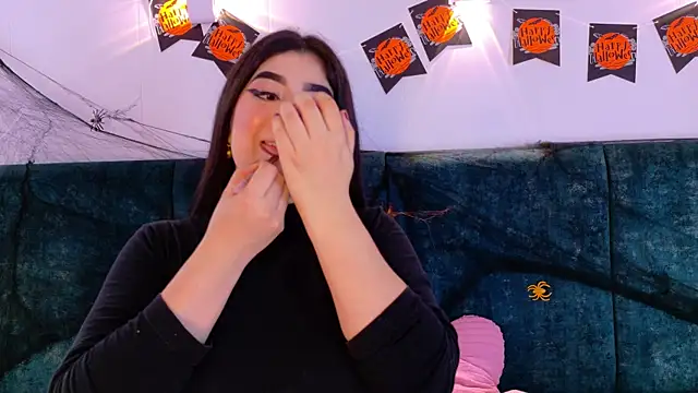 Snapshot of AgathaLynx chatting on 30, 10, 2025 AgathaLynx online show from 30, 10, 2025