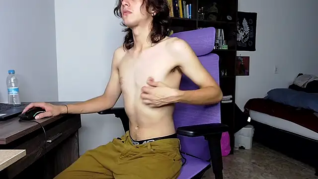 Snapshot of alex_connorr chatting on 16, 9, 2025 alex connorr online show from 16, 9, 2025