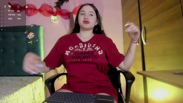 Snapshot of Sophie_spencer1 chatting on 28, 12, 2024 Sophie spencer1 online show from 28, 12, 2024