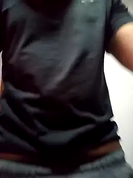 Snapshot of luisfer_98 chatting on 2, 12, 2025 luisfer 98 online show from 2, 12, 2025