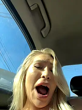 DreamPussyy online show from 25, 10, 2025