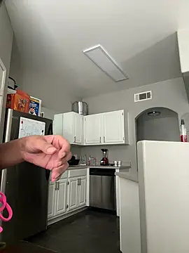 Snapshot of juicyyy323 chatting on 10, 1, 2025 juicyyy323 online show from 10, 1, 2025