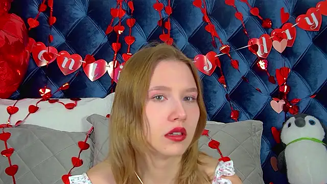 Snapshot of LiliLinn chatting on 16, 2, 2026 LiliLinn online show from 16, 2, 2026