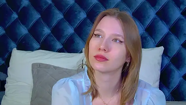 Snapshot of LiliLinn chatting on 20, 2, 2026 LiliLinn online show from 20, 2, 2026