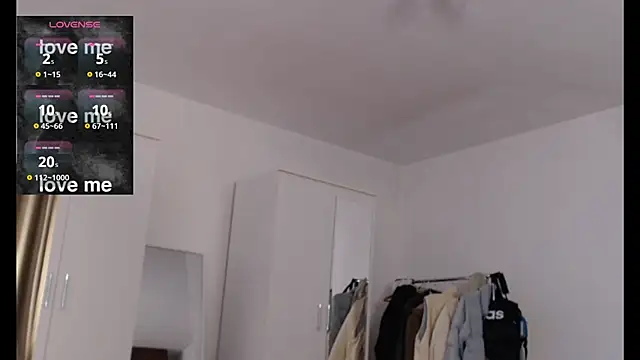 Snapshot of TattedCurls chatting on 11, 2, 2025 TattedCurls online show from 11, 2, 2025