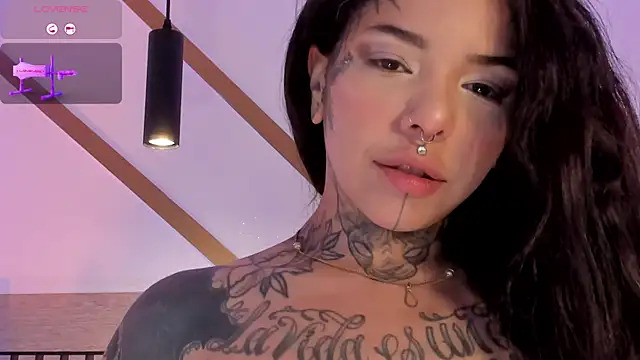 Snapshot of NinaInk chatting on 27, 3, 2026 NinaInk online show from 27, 3, 2026