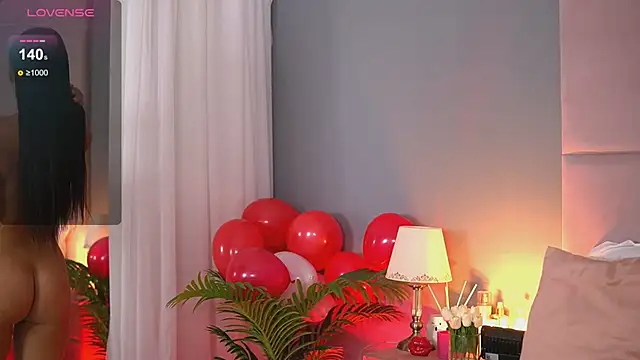 Snapshot of AlmaLuv chatting on 18, 2, 2025 AlmaLuv online show from 18, 2, 2025